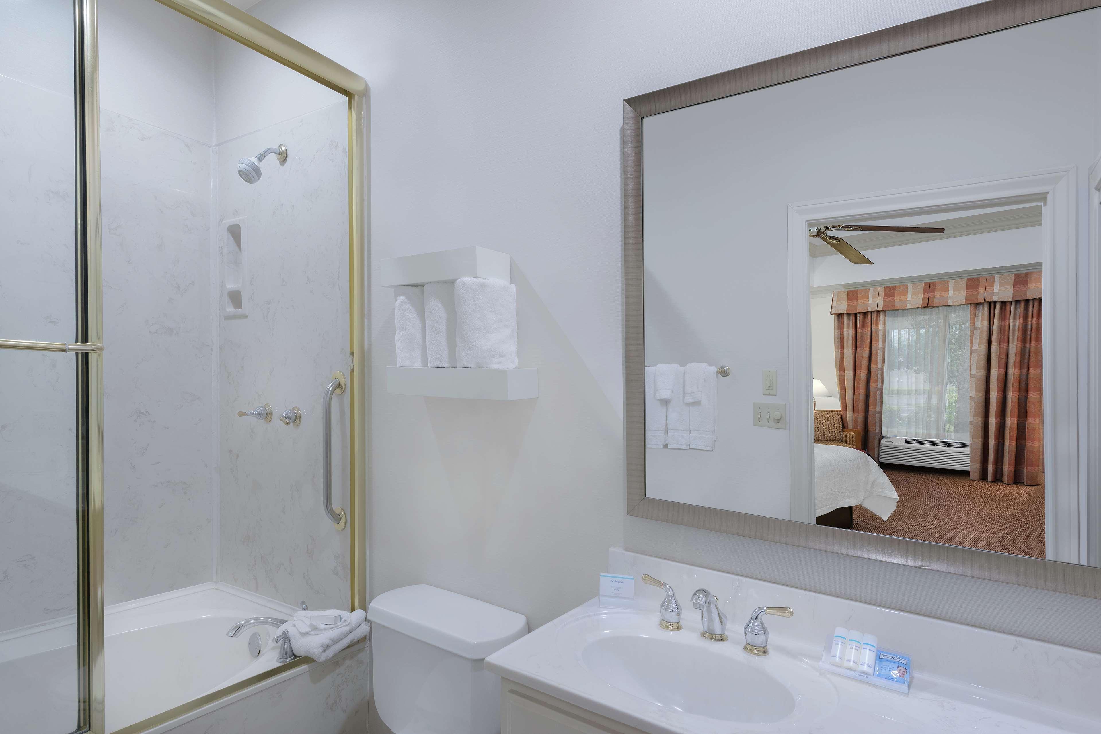 Hilton Garden Inn Mcallen Airport Bagian luar foto