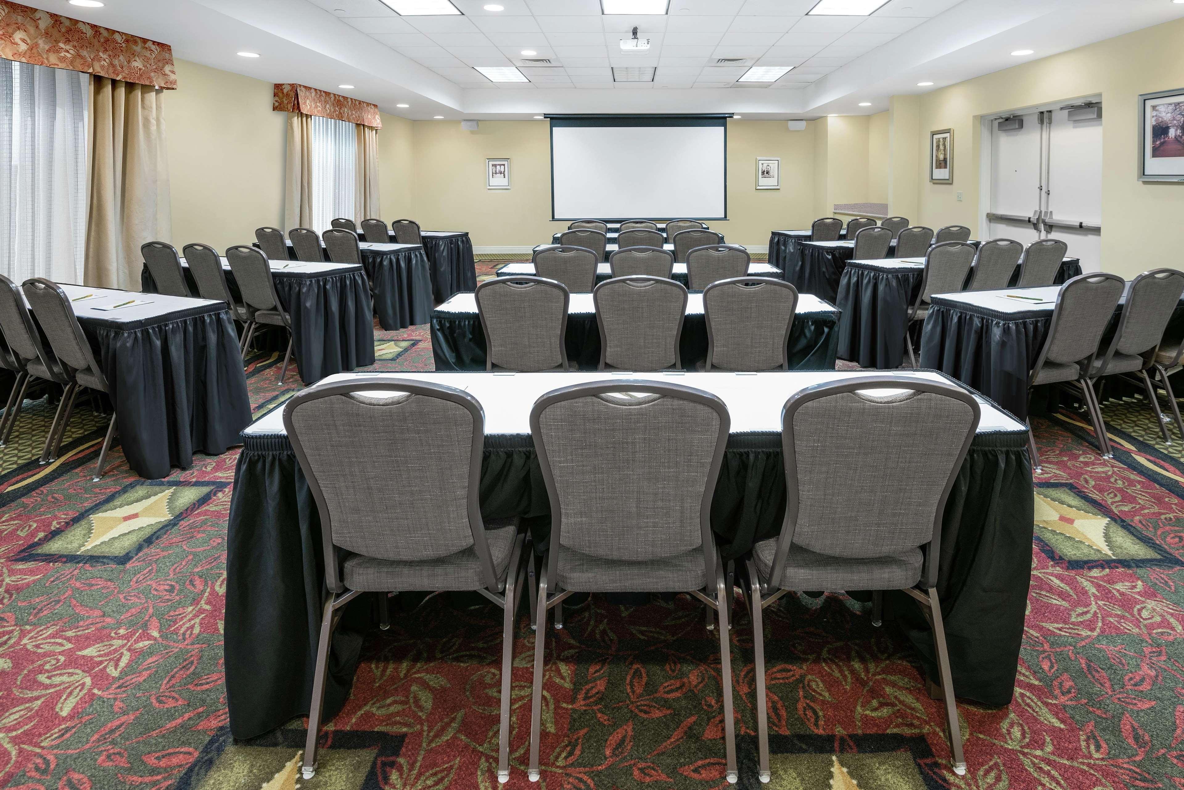Hilton Garden Inn Mcallen Airport Bagian luar foto