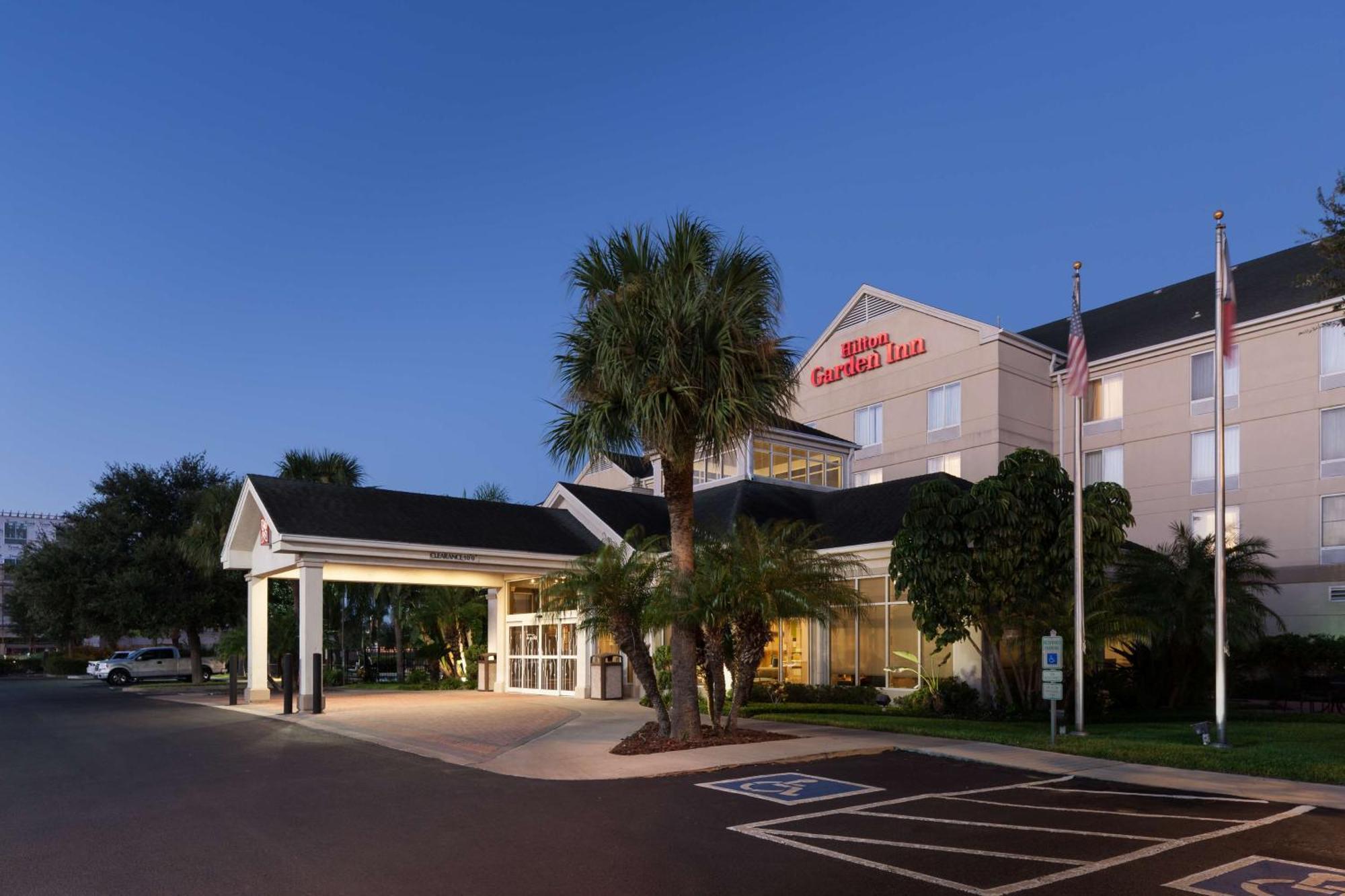 Hilton Garden Inn Mcallen Airport Bagian luar foto