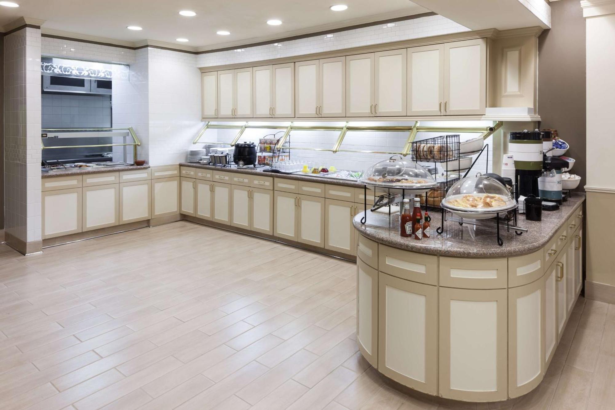 Hilton Garden Inn Mcallen Airport Bagian luar foto