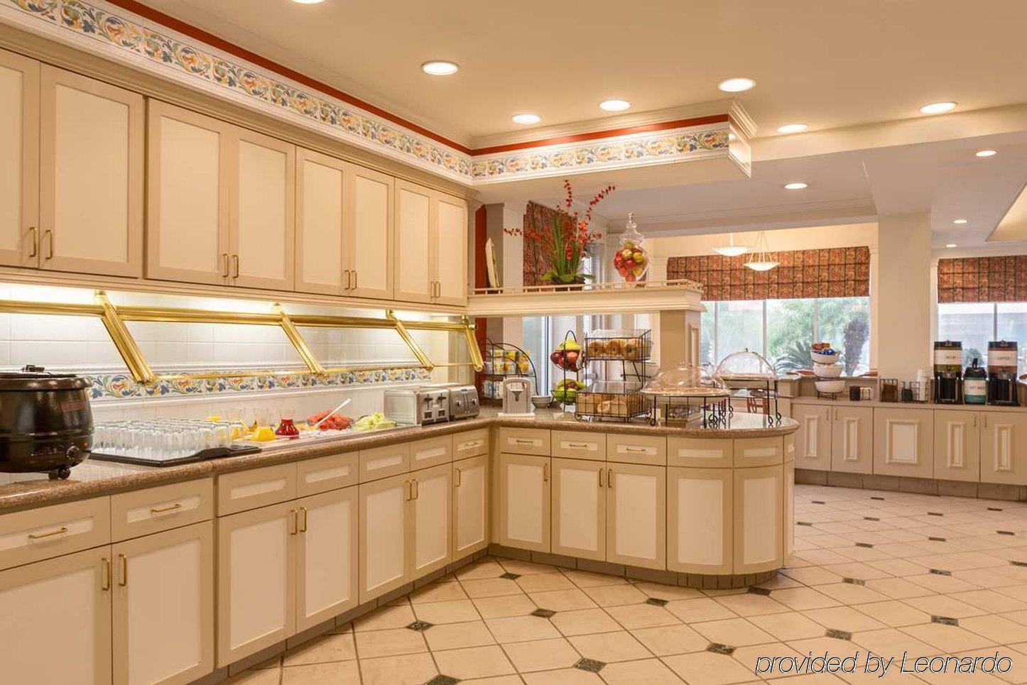 Hilton Garden Inn Mcallen Airport Bagian luar foto