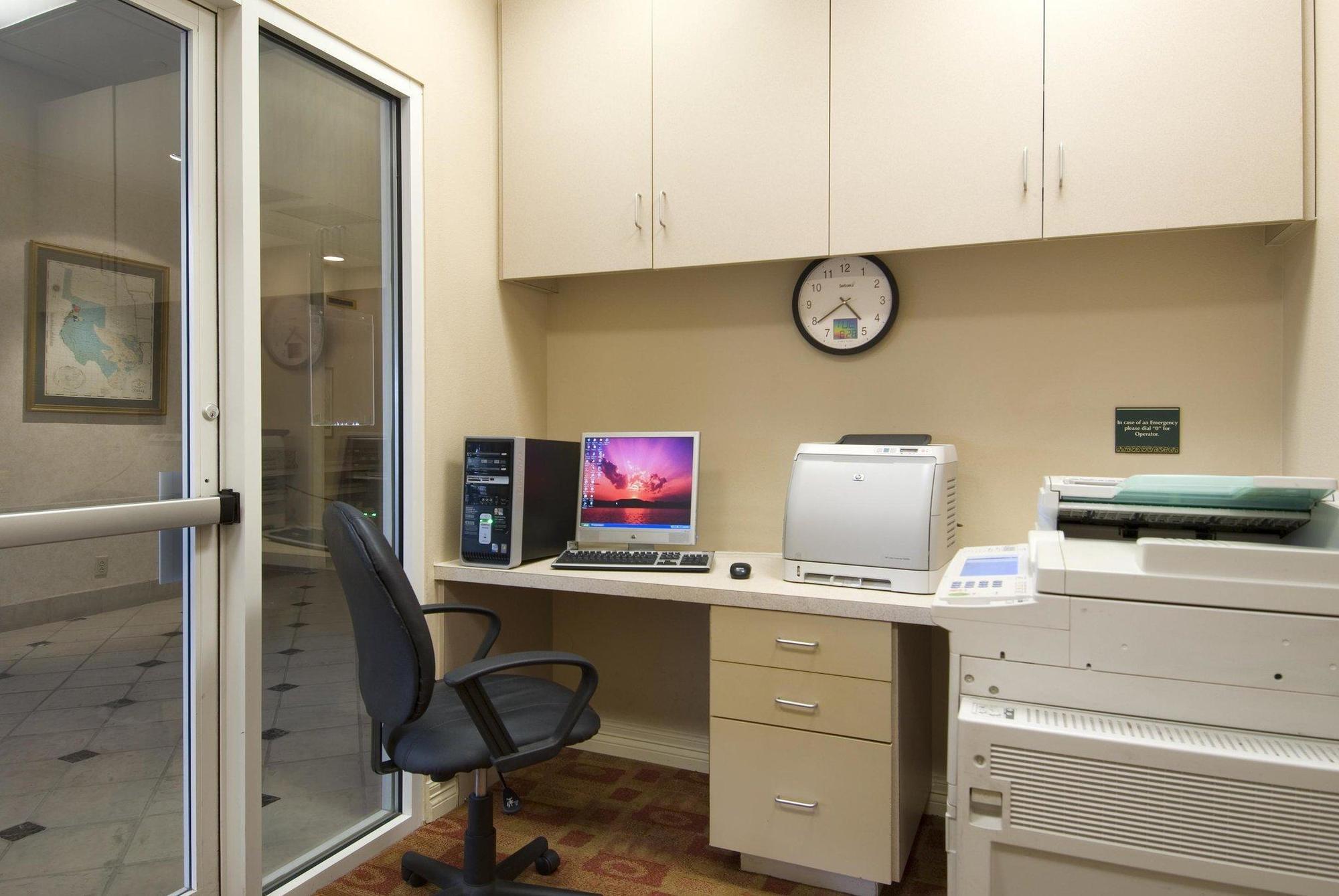 Hilton Garden Inn Mcallen Airport Bagian luar foto